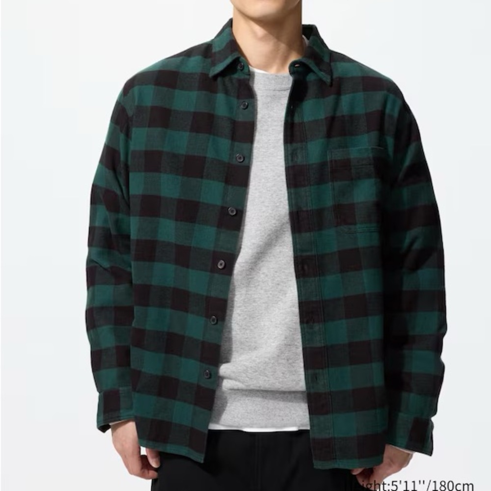 Uniqlo Dark Green and Black Plaid Men's Flannel